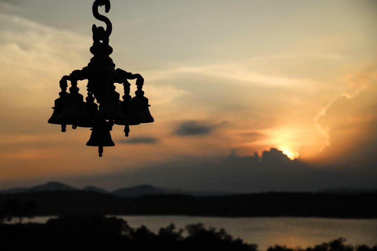 Giritale Hotel Polonnaruwa Ngoại thất bức ảnh