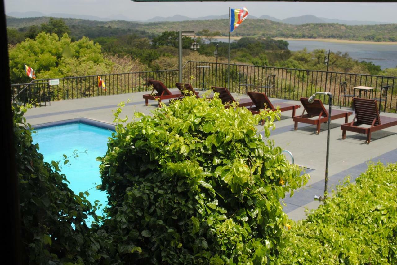 Giritale Hotel Polonnaruwa Ngoại thất bức ảnh